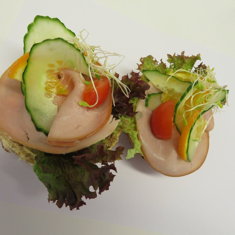 Rundstykker påsmurt