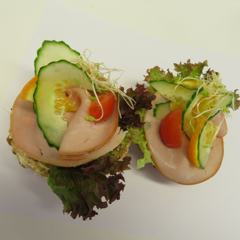 Rundstykker påsmurt
